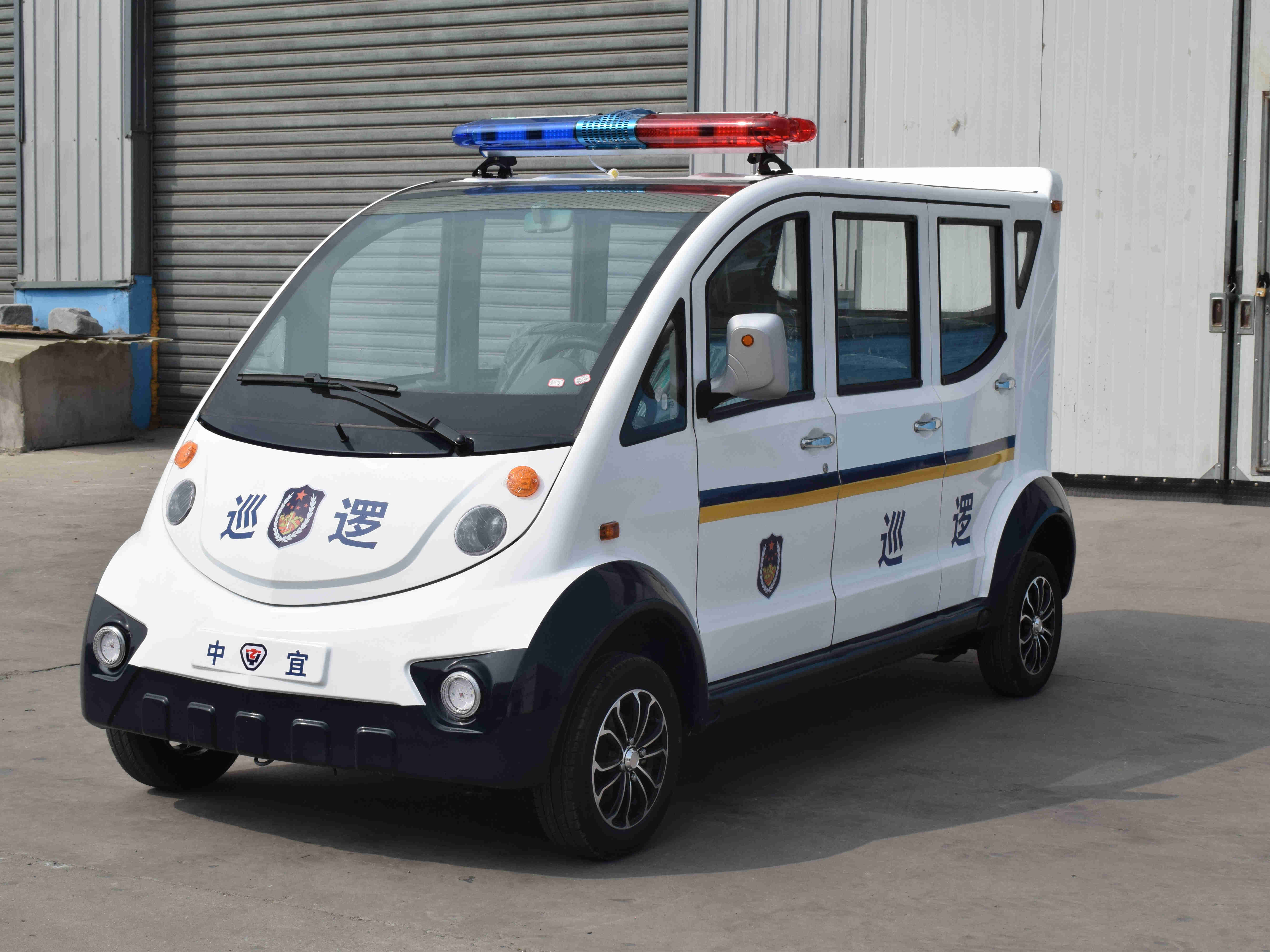 封闭式电动巡逻车 封闭式电动巡逻车