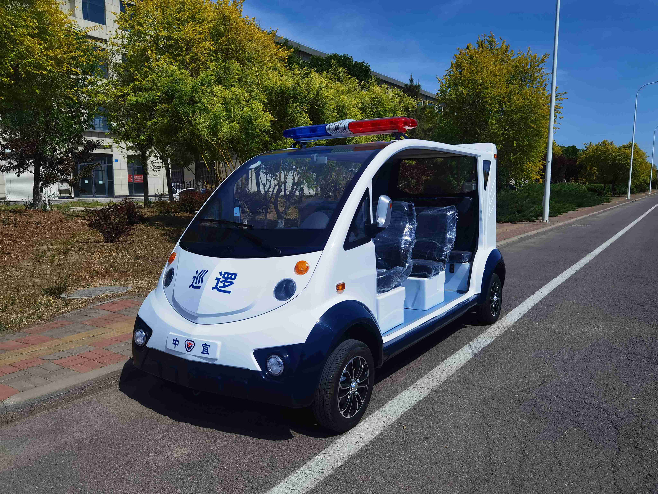 8座电动巡逻车 8座电动巡逻车