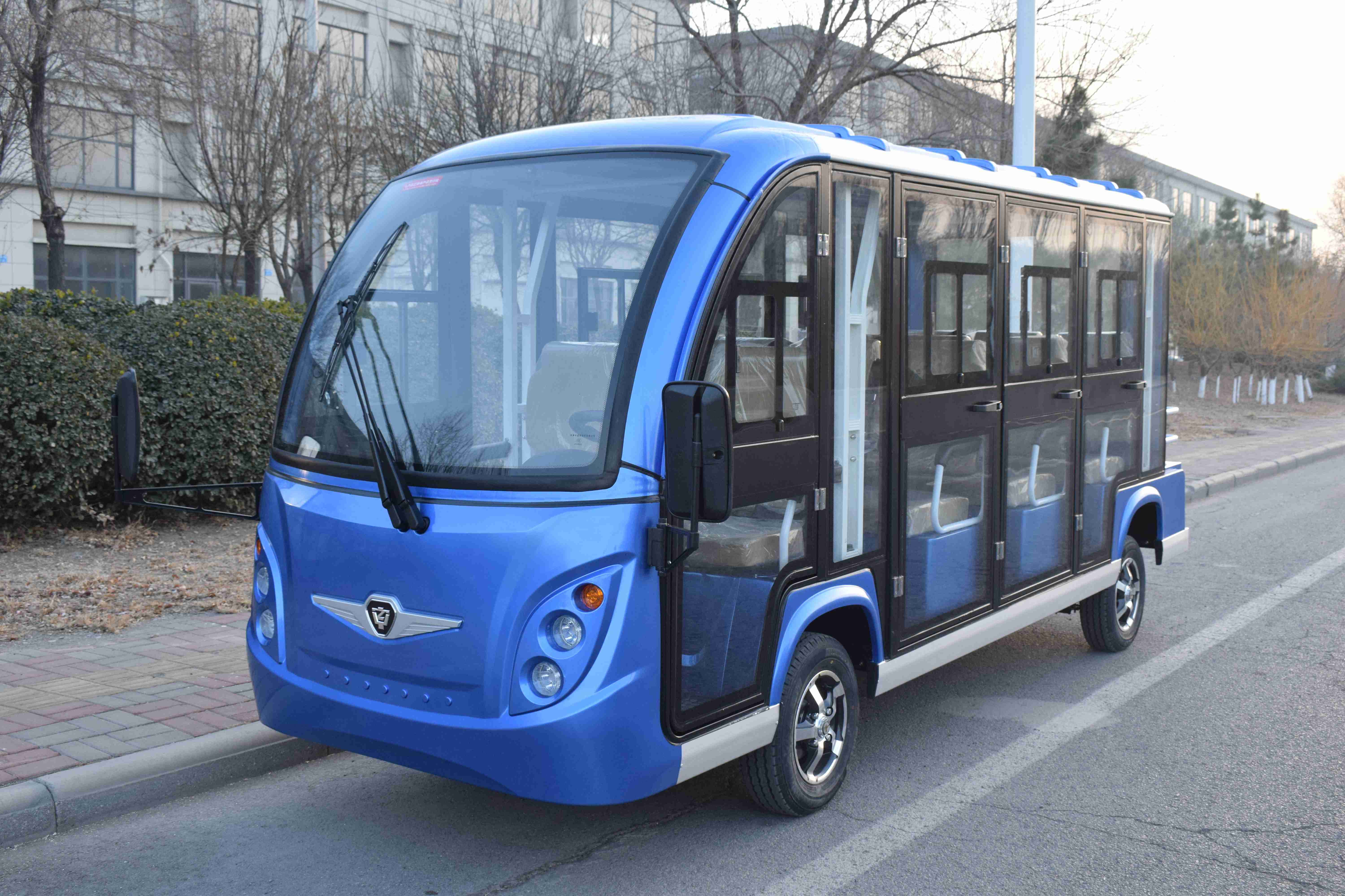 11座电动观光车 11座电动观光车