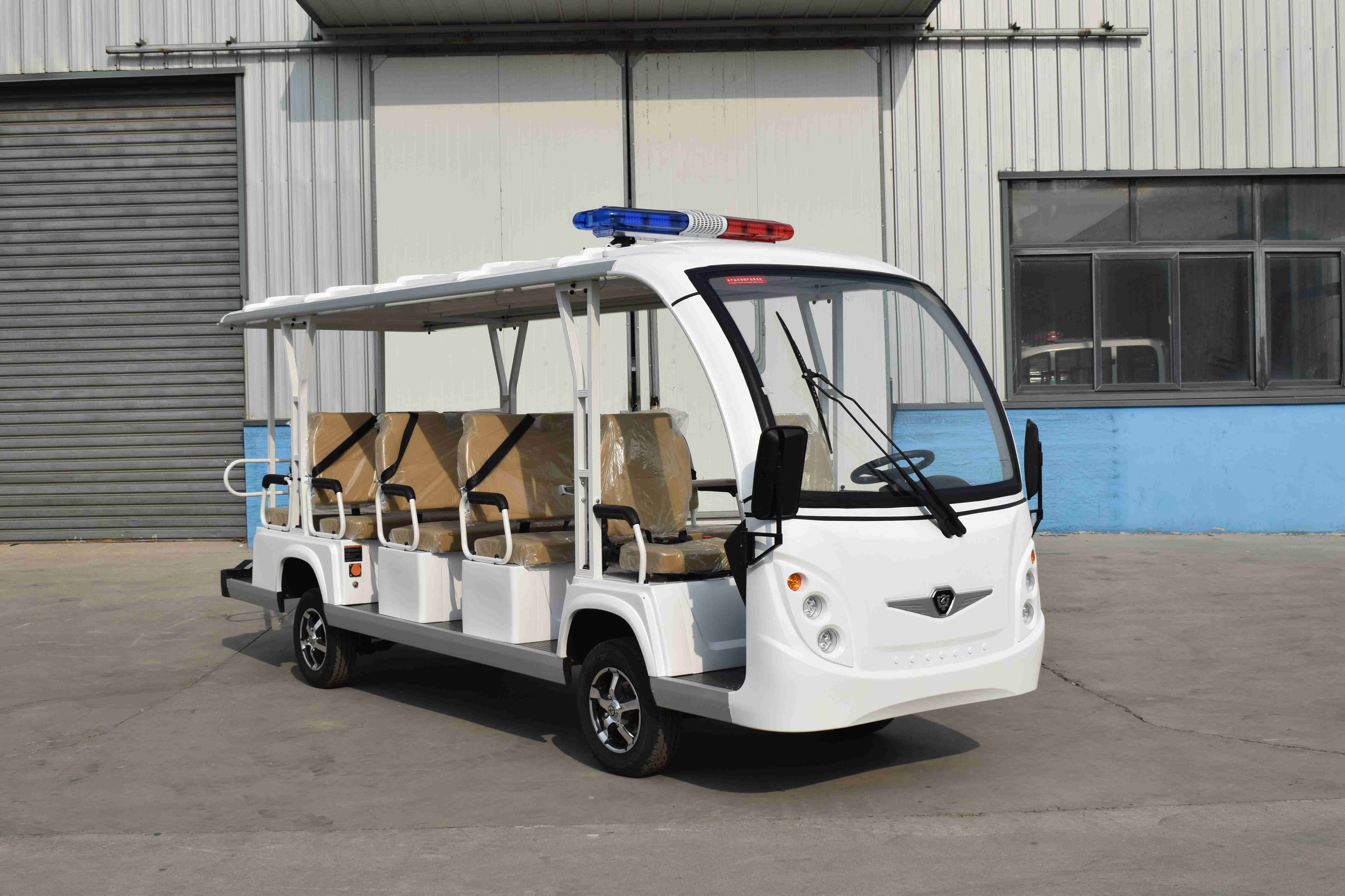 中宜14座电动巡逻车