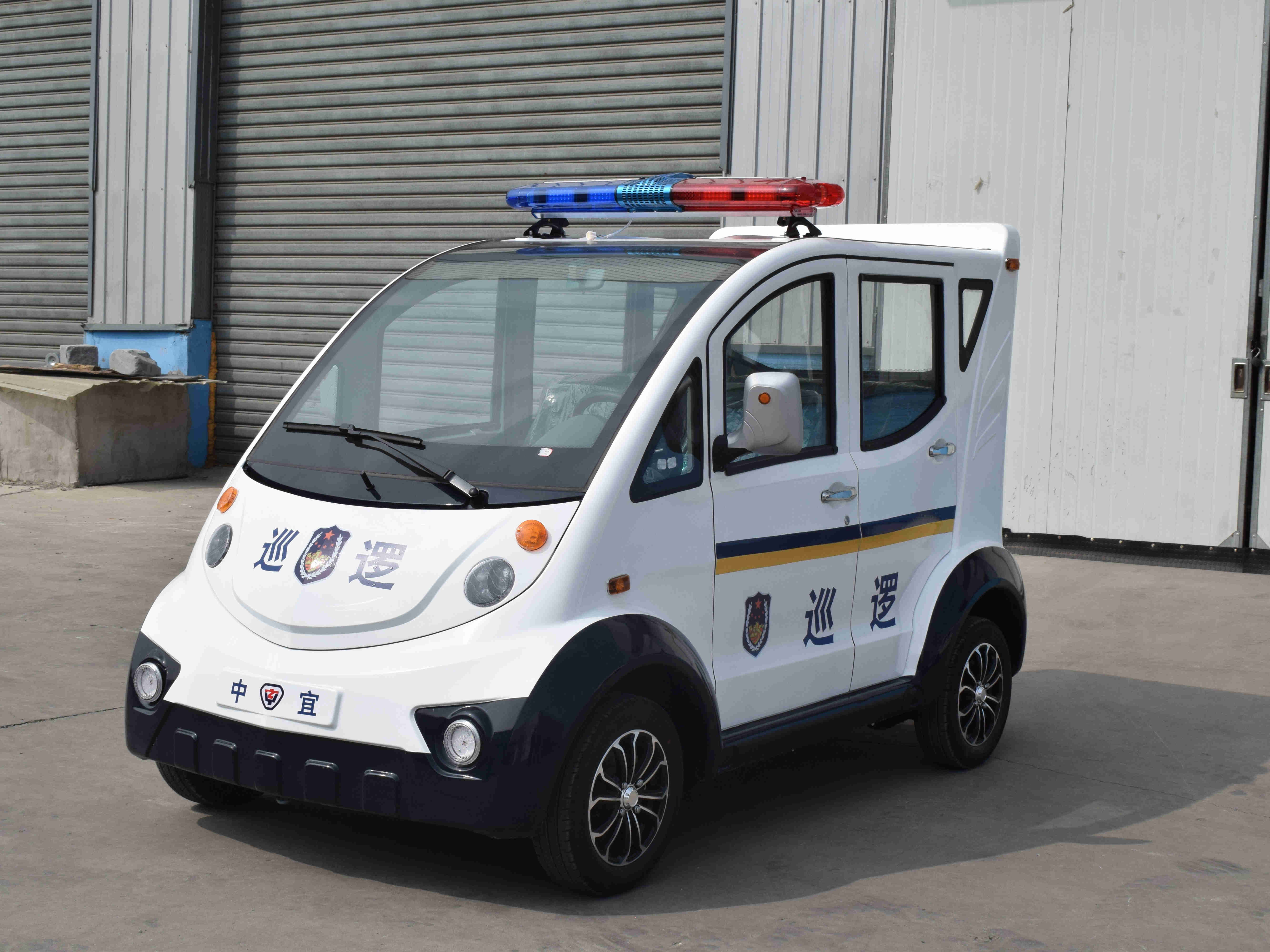 巡逻车